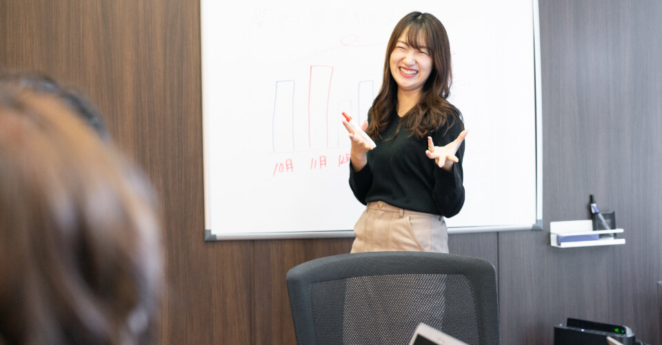 カレッジ事業部