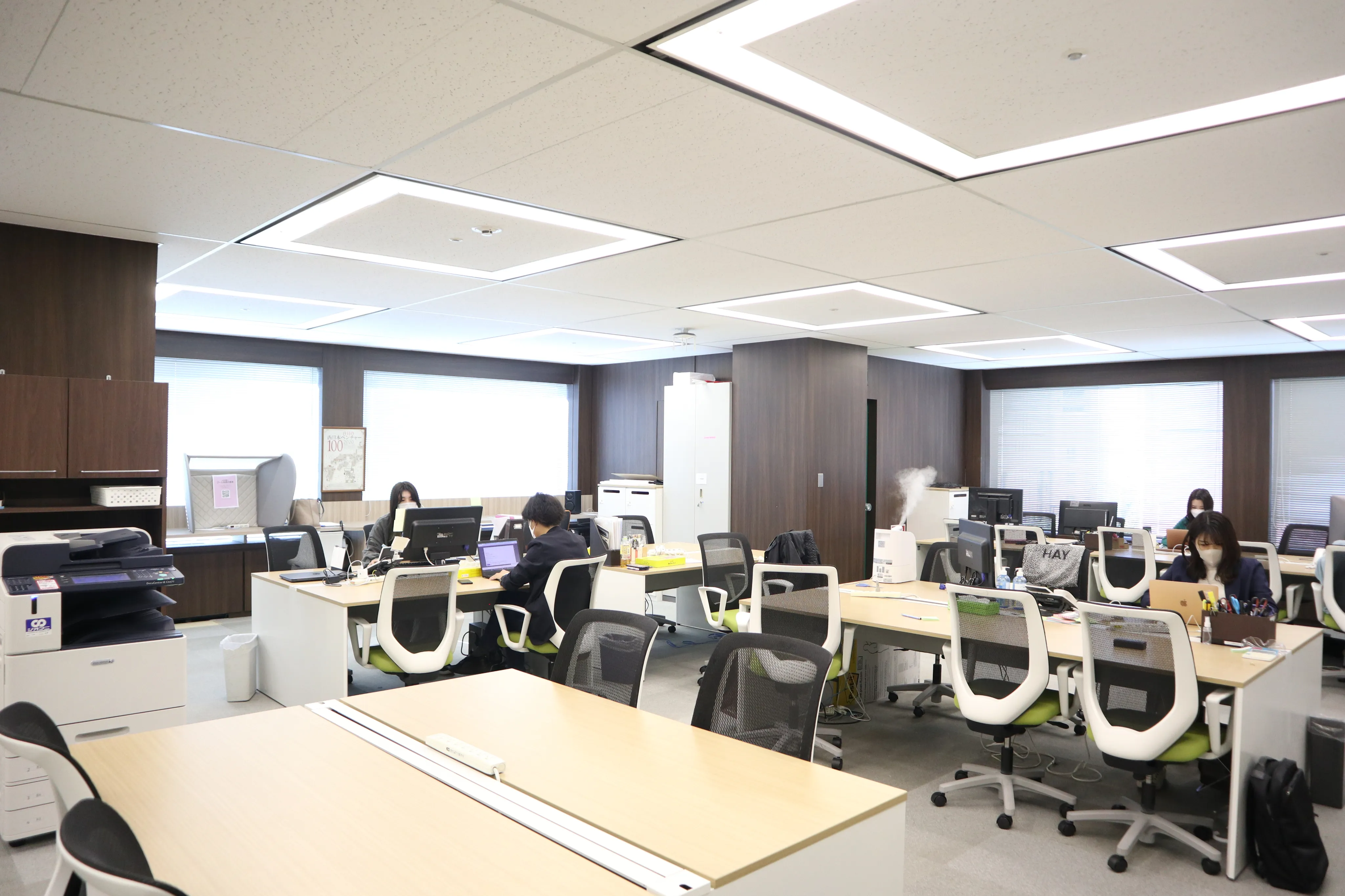 本社
