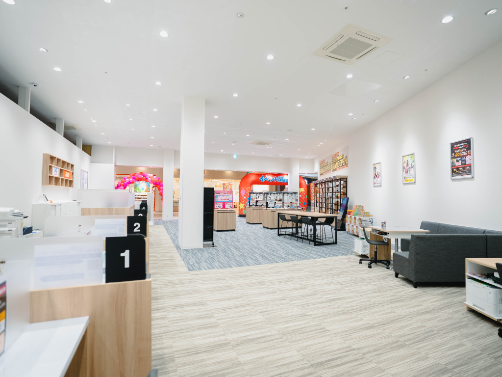 auショップニトリモール枚方 店舗写真